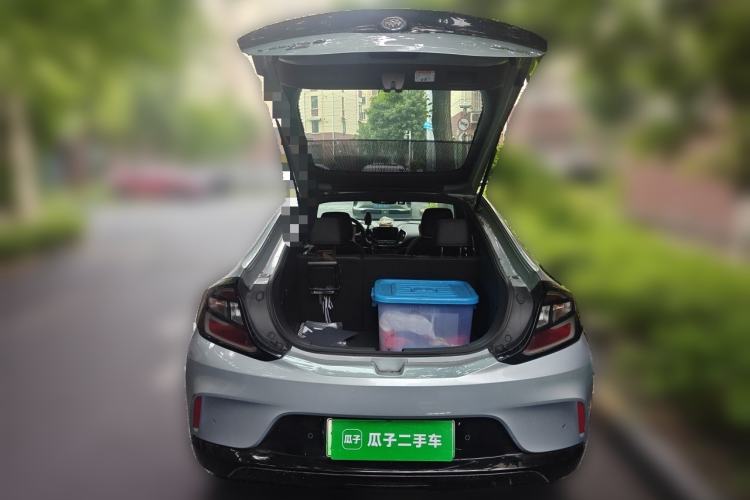Used Buick VELITE 5 2017 Urban Extended-Range Model Trunk