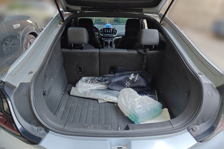 Used Buick VELITE 5 2017 Urban Extended-Range Model Trunk
