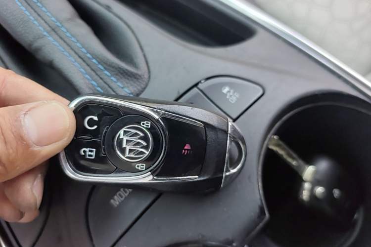 Used Buick VELITE 5 2017 Stylish Extended-Range Model Vehicle Key