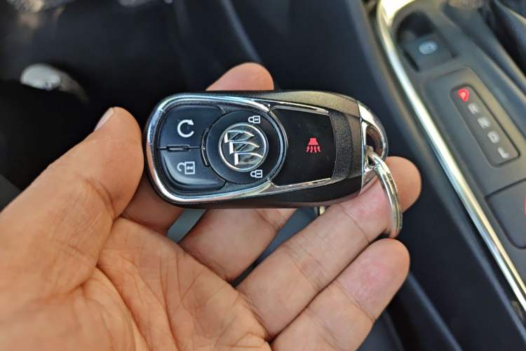 Used Buick VELITE 5 2017 Stylish Extended-Range Model Vehicle Key