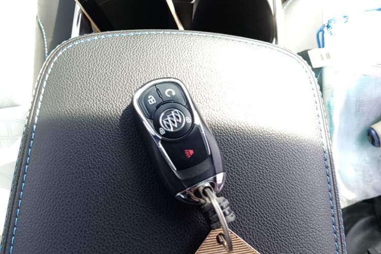 Used Buick VELITE 5 2017 Stylish Extended-Range Model Vehicle Key