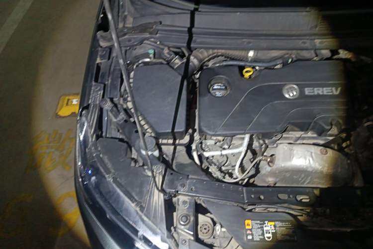 Used Buick VELITE 5 2017 Urban Extended-Range Model Engine Bay Right