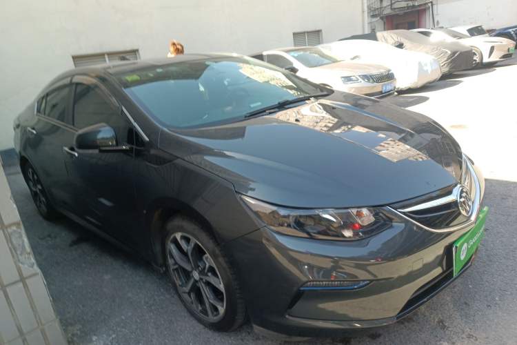Used Buick VELITE 5 2017 Urban Extended-Range Model Front Right 45 Deg