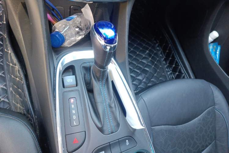 Used Buick VELITE 5 2017 Urban Extended-Range Model Gear Lever