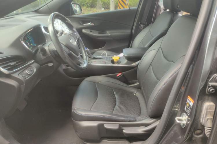 Used Buick VELITE 5 2017 Urban Extended-Range Model Left Front Seat