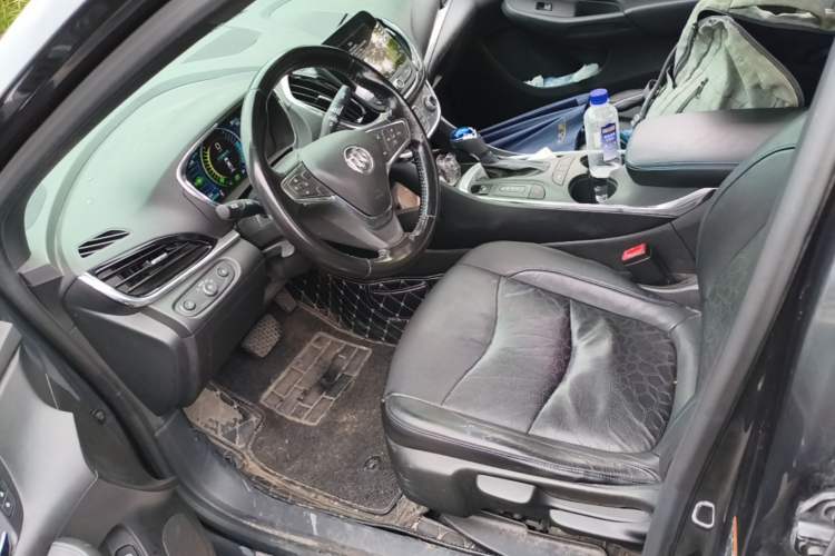 Used Buick VELITE 5 2017 Urban Extended-Range Model Left Front Seat