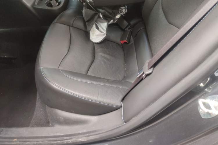 Used Buick VELITE 5 2017 Urban Extended-Range Model Left Rear Seat
