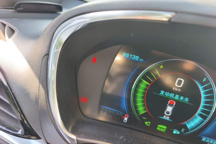 Used Buick VELITE 5 2017 Urban Extended-Range Model Odometer Close Up