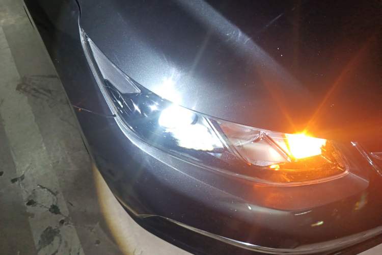 Used Buick VELITE 5 2017 Urban Extended-Range Model Right Front Headlight