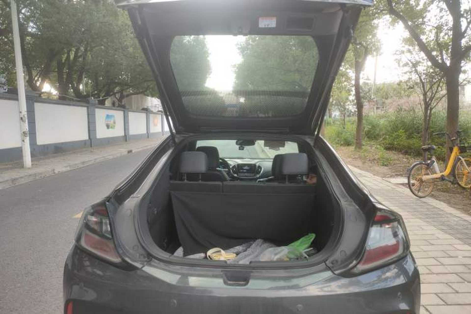Used Buick VELITE 5 2017 Urban Extended-Range Model Trunk