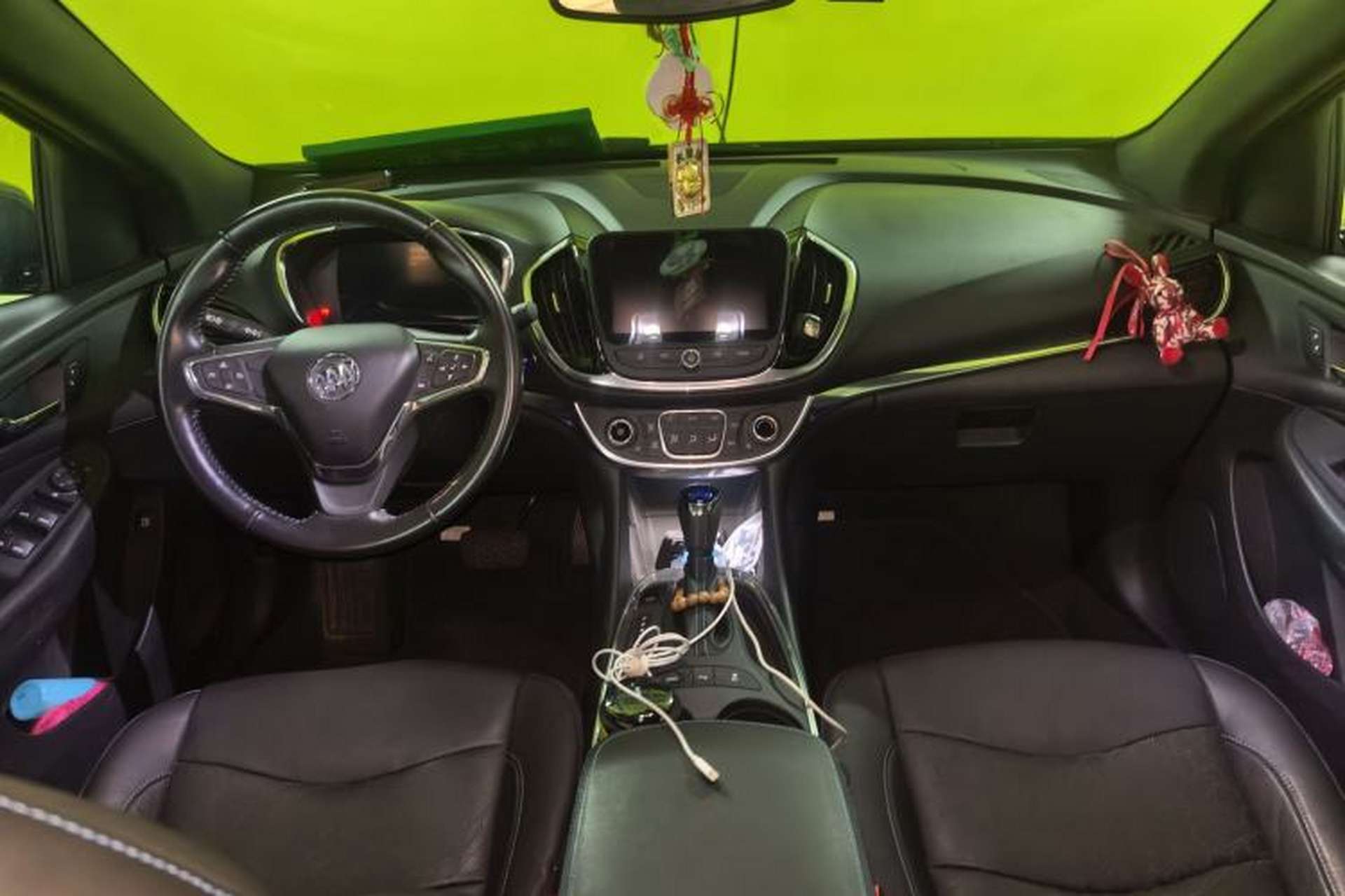 Used Buick VELITE 5 2017 Urban Extended-Range Model Center Console