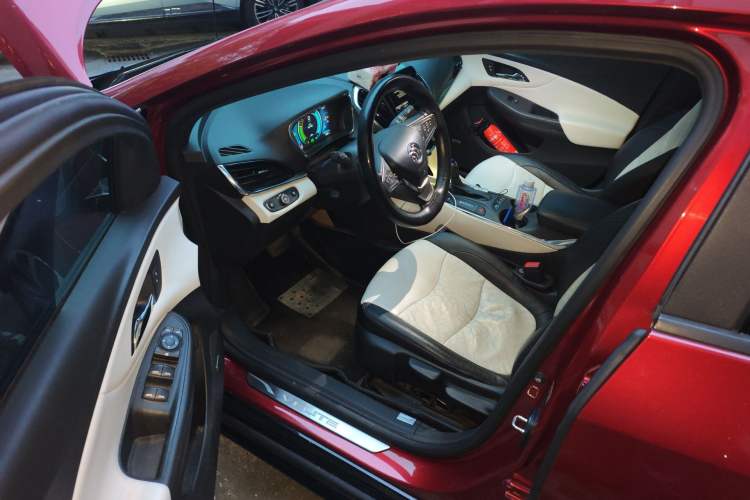 Used Buick VELITE 5 2017 Stylish Extended-Range Model Driver Seat