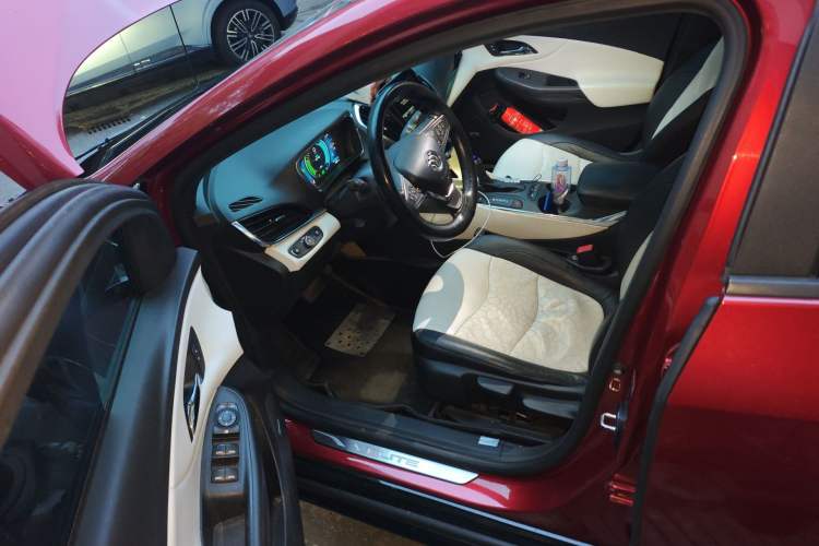 Used Buick VELITE 5 2017 Stylish Extended-Range Model Left Front Seat