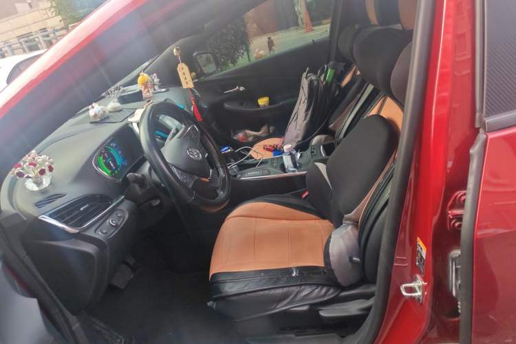 Used Buick VELITE 5 2017 Urban Extended-Range Model Left Front Seat