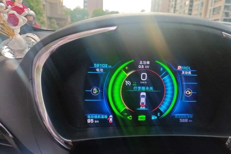 Used Buick VELITE 5 2017 Urban Extended-Range Model Odometer Close Up