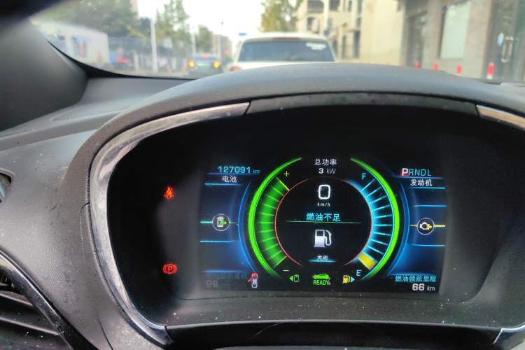 Used Buick VELITE 5 2017 Urban Extended-Range Model Odometer Close Up