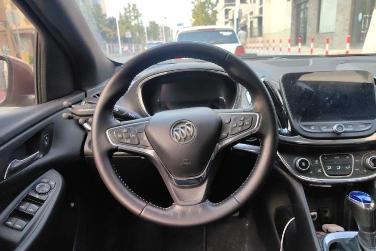 Used Buick VELITE 5 2017 Urban Extended-Range Model Steering Wheel