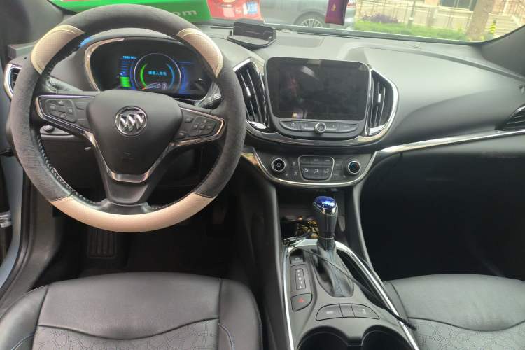 Used Buick VELITE 5 2017 Urban Extended-Range Model Center Console