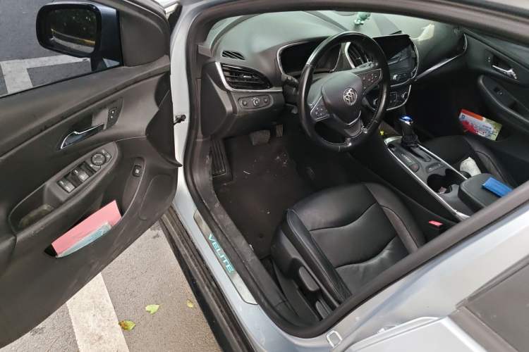 Used Buick VELITE 5 2017 Urban Extended-Range Model Driver Seat