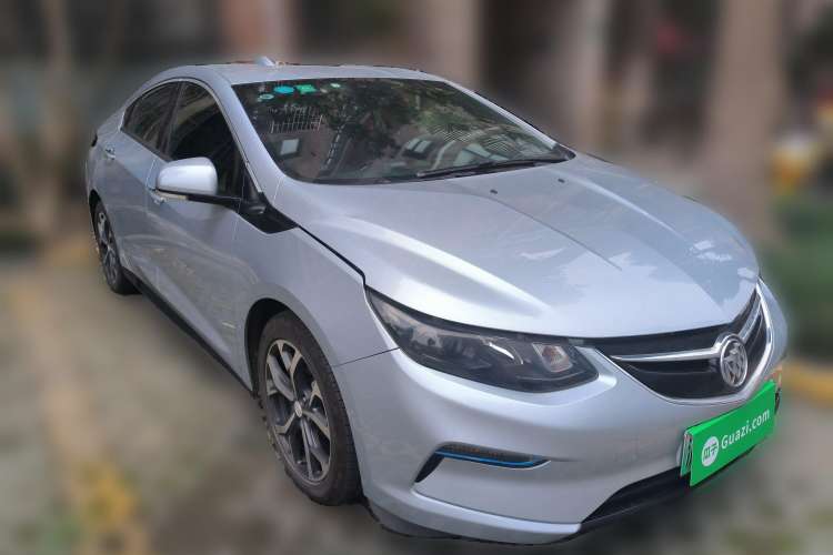 Used Buick VELITE 5 2017 Urban Extended-Range Model Front Right 45 Deg