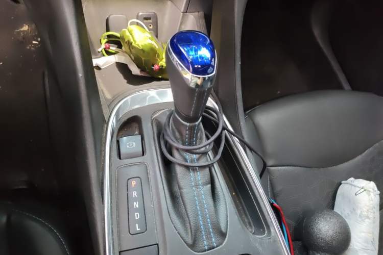 Used Buick VELITE 5 2017 Urban Extended-Range Model Gear Lever