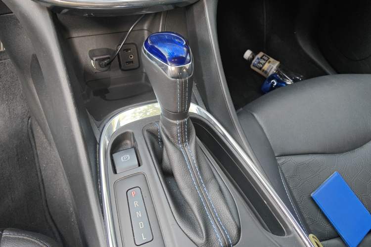 Used Buick VELITE 5 2017 Urban Extended-Range Model Gear Lever