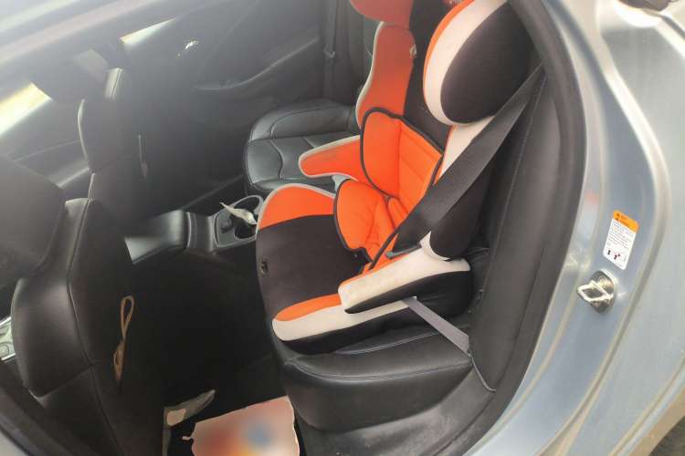 Used Buick VELITE 5 2017 Urban Extended-Range Model Left Rear Seat