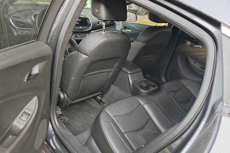 Used Buick VELITE 5 2017 Urban Extended-Range Model Left Rear Seat