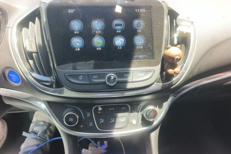 Used Buick VELITE 5 2017 Stylish Extended-Range Model Audio And AC Panel
