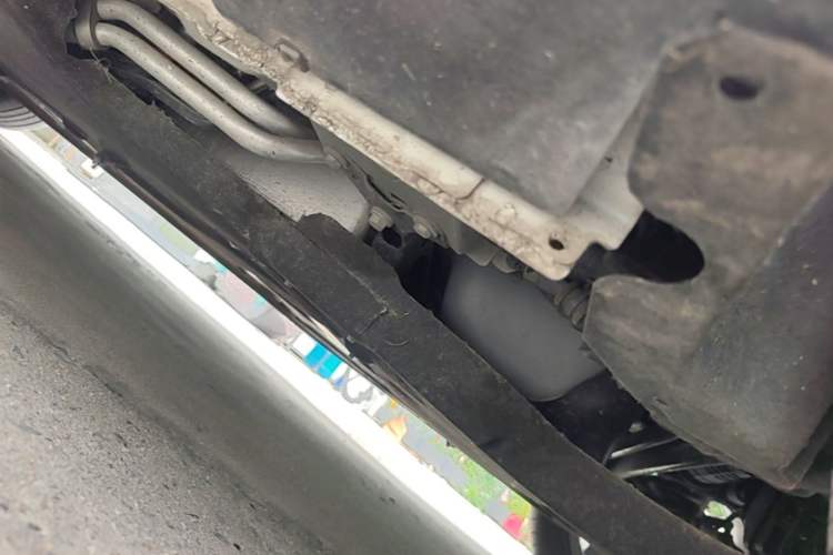 Used Buick VELITE 5 2017 Urban Extended-Range Model Chassis Front Right