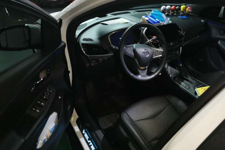 Used Buick VELITE 5 2017 Stylish Extended-Range Model Driver Seat