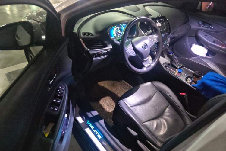 Used Buick VELITE 5 2017 Urban Extended-Range Model Driver Seat