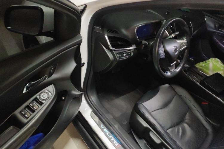 Used Buick VELITE 5 2017 Urban Extended-Range Model Driver Seat