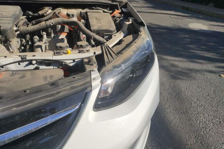 Used Buick VELITE 5 2017 Urban Extended-Range Model Engine Bay Left