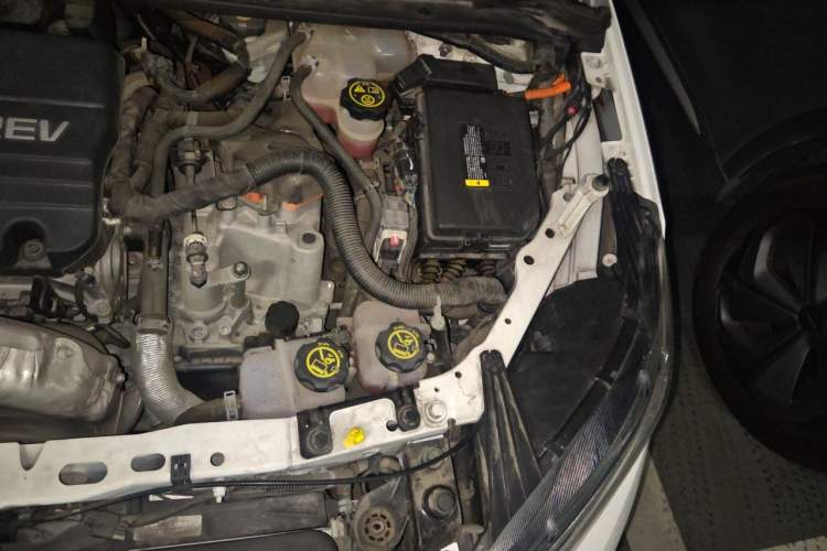Used Buick VELITE 5 2017 Urban Extended-Range Model Engine Bay Left