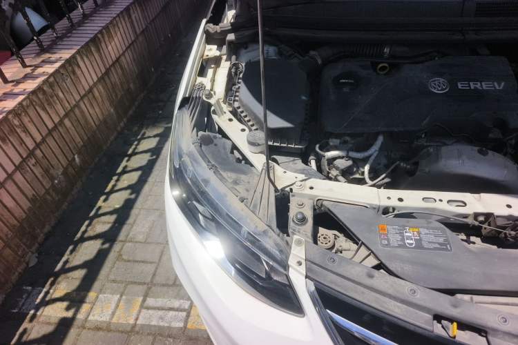 Used Buick VELITE 5 2017 Stylish Extended-Range Model Engine Bay Right