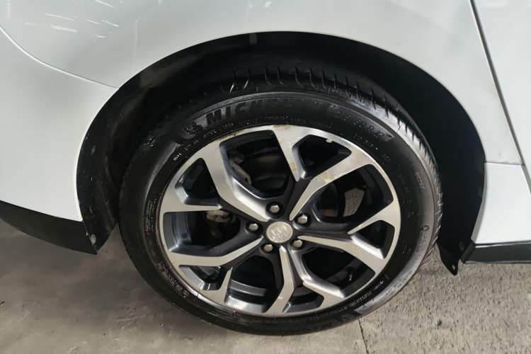 Used Buick VELITE 5 2017 Stylish Extended-Range Model Exterior 1