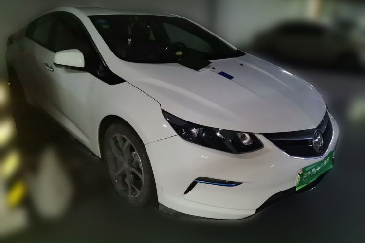 Used Buick VELITE 5 2017 Urban Extended-Range Model Front Right 45 Deg