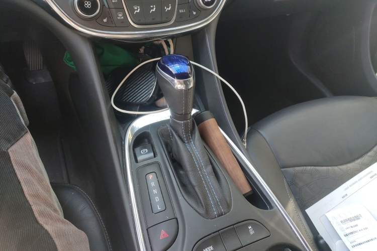 Used Buick VELITE 5 2017 Urban Extended-Range Model Gear Lever