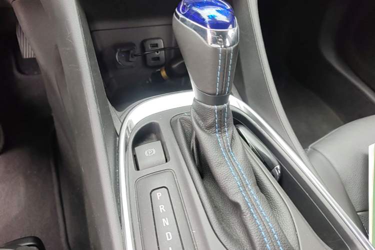 Used Buick VELITE 5 2017 Urban Extended-Range Model Gear Lever