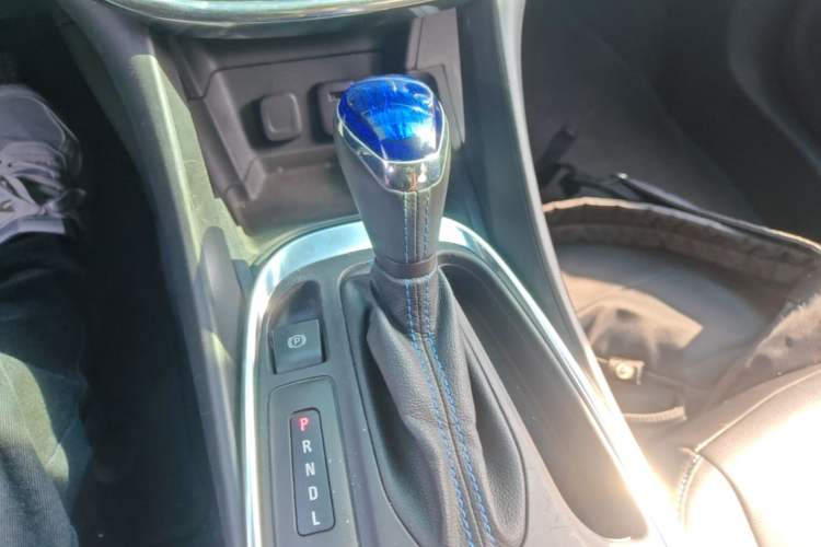 Used Buick VELITE 5 2017 Urban Extended-Range Model Gear Lever