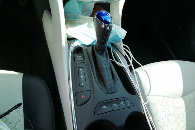 Used Buick VELITE 5 2017 Stylish Extended-Range Model Gear Lever