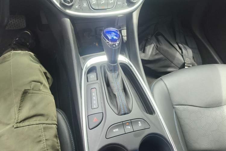 Used Buick VELITE 5 2017 Urban Extended-Range Model Gear Lever