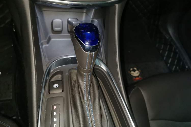 Used Buick VELITE 5 2017 Stylish Extended-Range Model Gear Lever