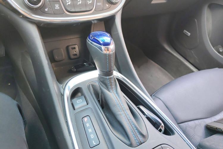 Used Buick VELITE 5 2017 Stylish Extended-Range Model Gear Lever
