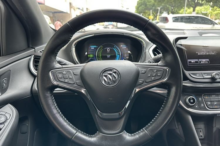 Used Buick VELITE 5 2017 Urban Extended-Range Model Interior 7