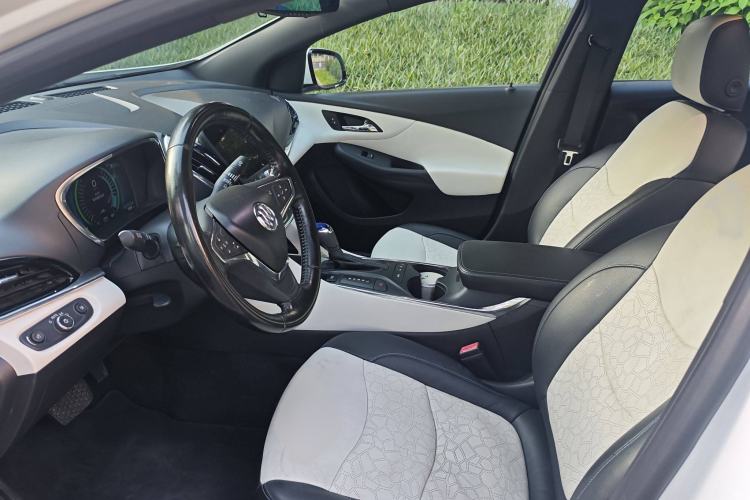 Used Buick VELITE 5 2017 Stylish Extended-Range Model Left Front Seat