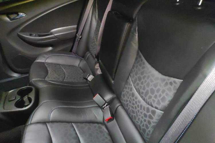Used Buick VELITE 5 2017 Urban Extended-Range Model Left Rear Seat