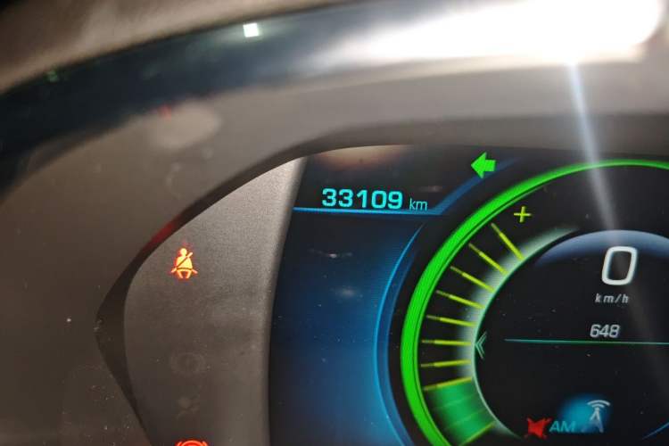 Used Buick VELITE 5 2017 Urban Extended-Range Model Odometer Close Up
