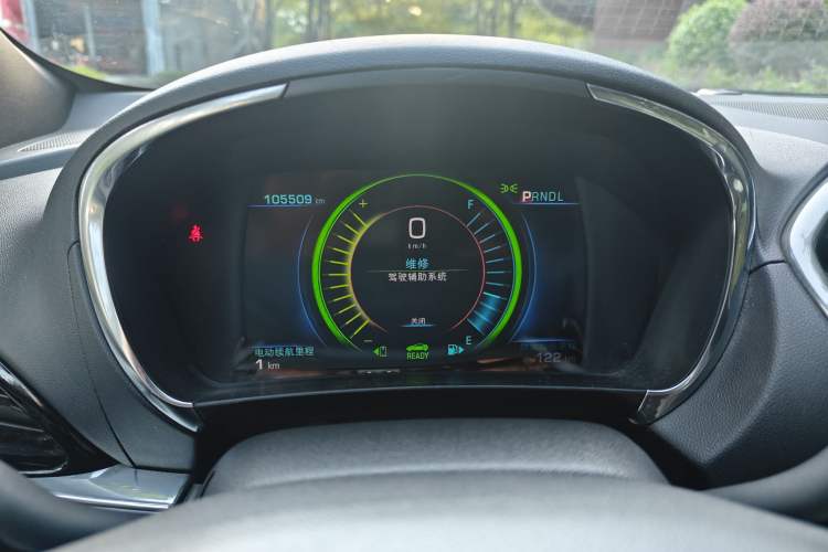Used Buick VELITE 5 2017 Stylish Extended-Range Model Odometer Close Up